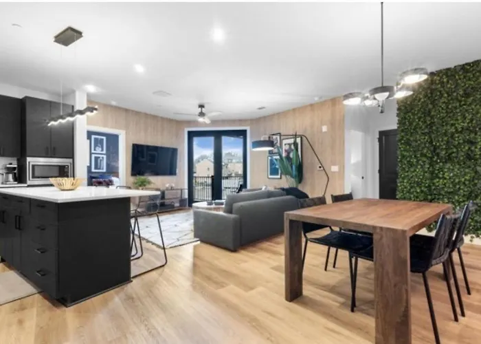 Electric - Odyssey -Top Floor West End 2 Bedroom - Minutes To Broadway